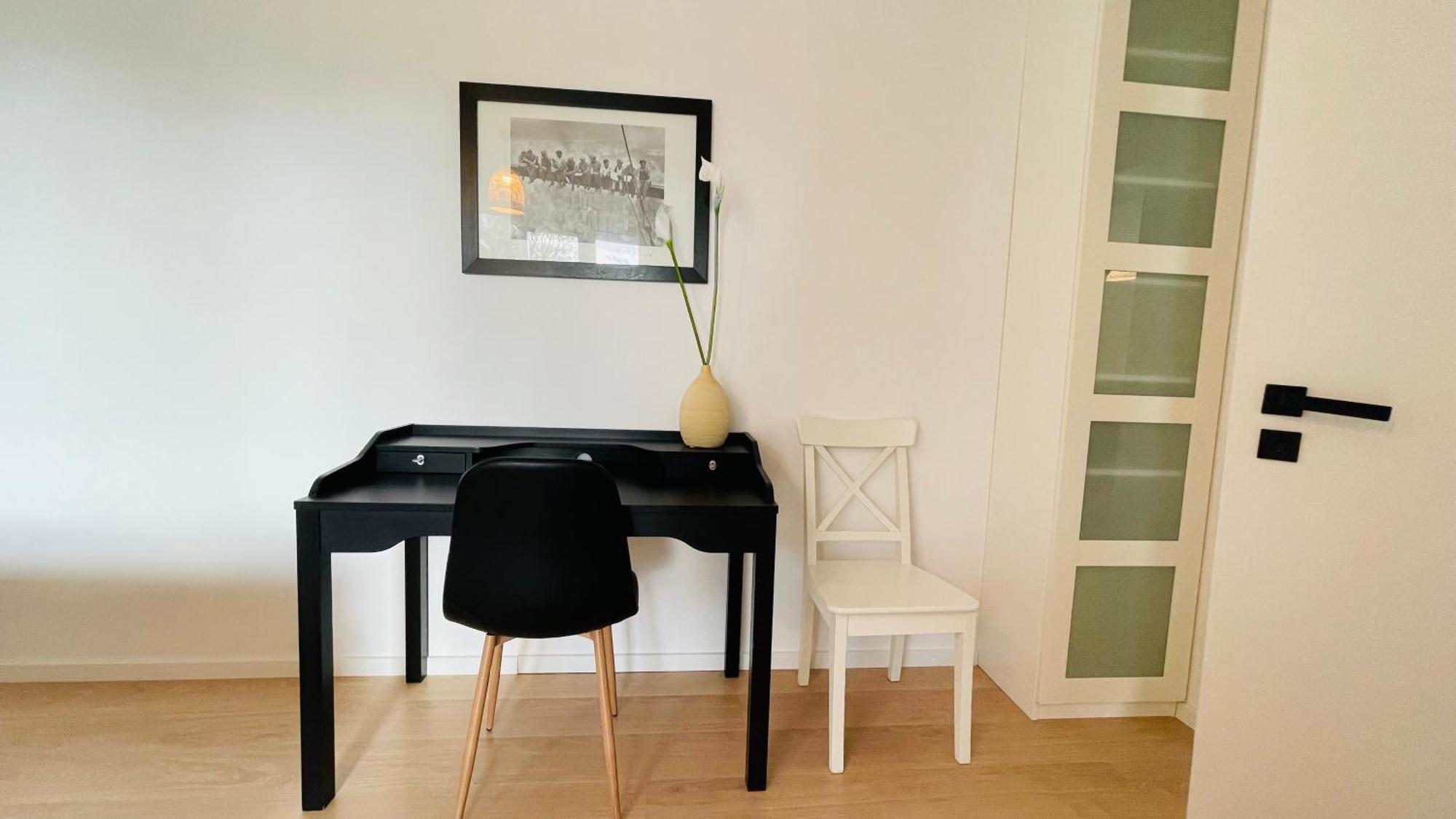 House Flow, 3 Room, Free 2 Parking Bratislava Esterno foto