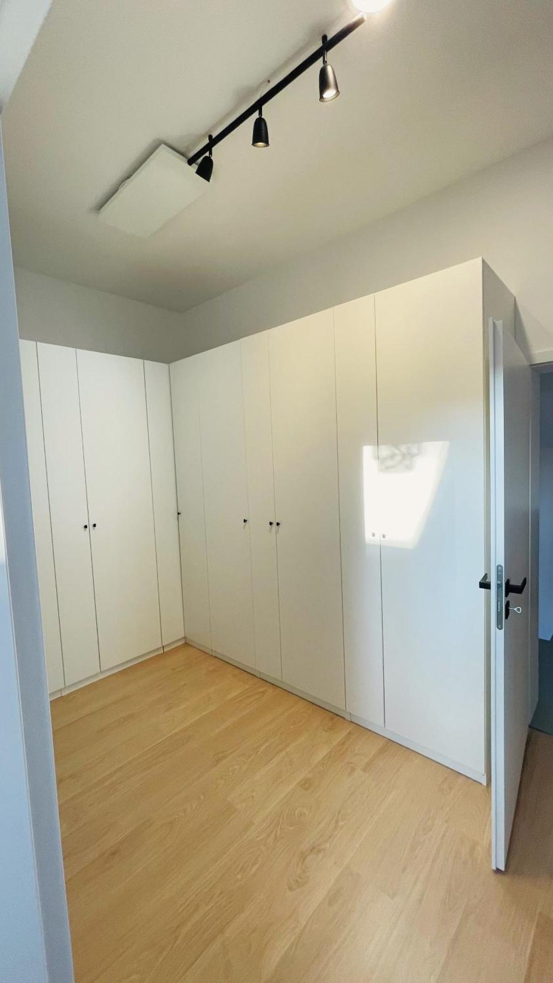 House Flow, 3 Room, Free 2 Parking Bratislava Esterno foto