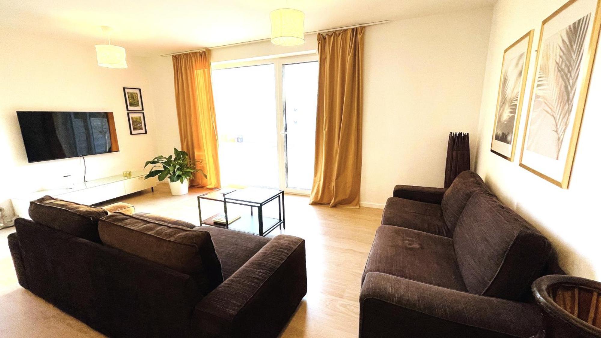 House Flow, 3 Room, Free 2 Parking Bratislava Esterno foto