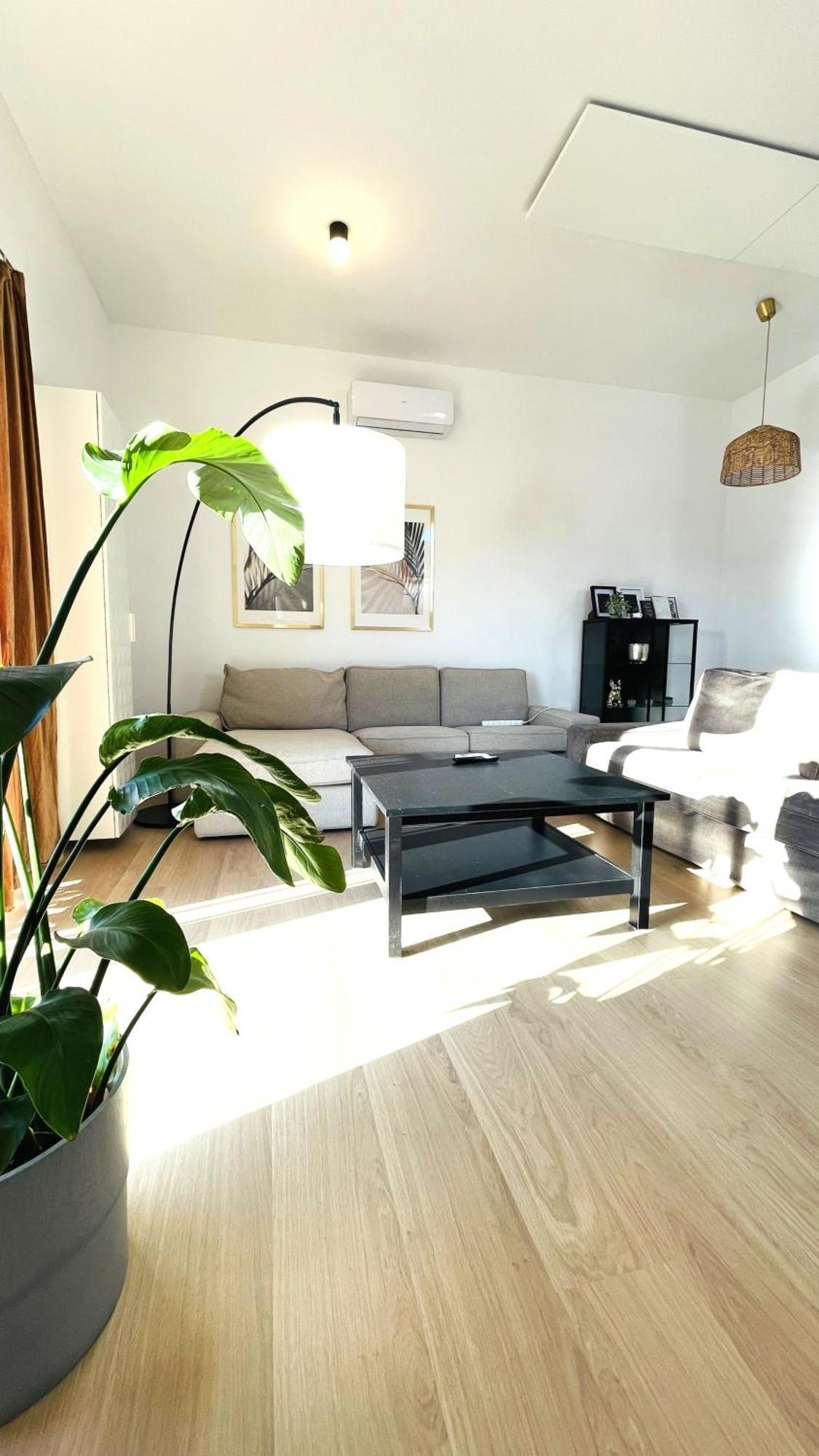 House Flow, 3 Room, Free 2 Parking Bratislava Esterno foto